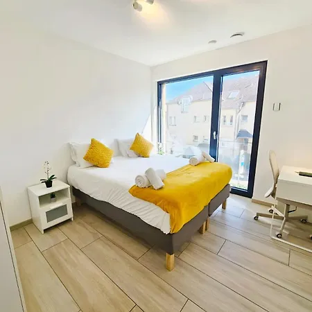 Elegant 3br Retreat With Terraces&parking