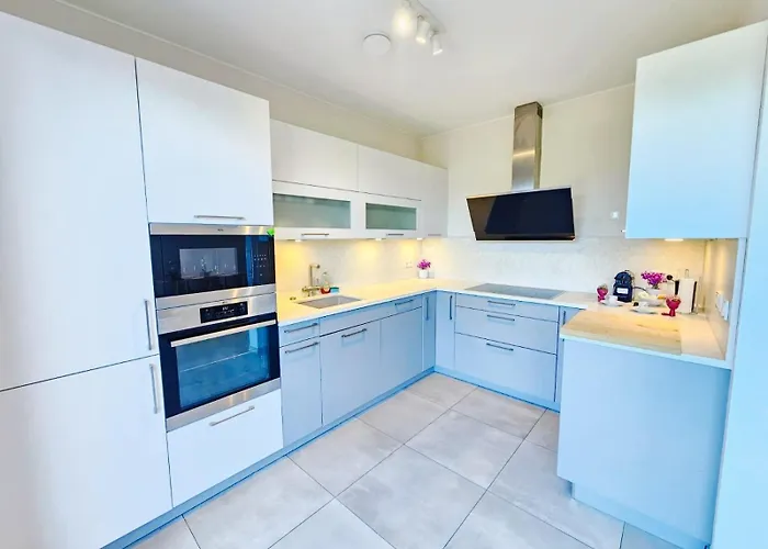 Elegant 3br Retreat With Terraces&parking Apartament Luksemburg