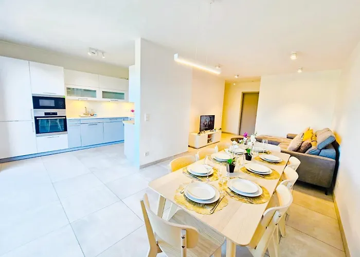 Elegant 3br Retreat With Terraces&parking Apartament Luksemburg