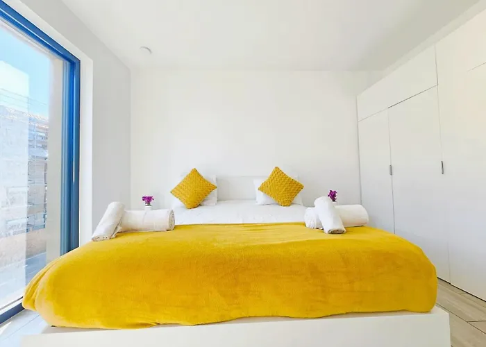 Elegant 3br Retreat With Terraces&parking *